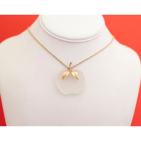 Vintage Semi-transparent Glass Apple 28'' Necklace by Avon - F23 - Picture 2 of 4